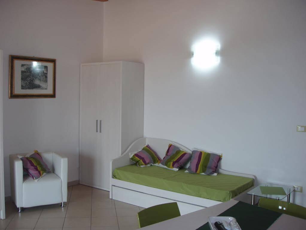 Residence Candeloro Francavilla Al Mare Exteriör bild